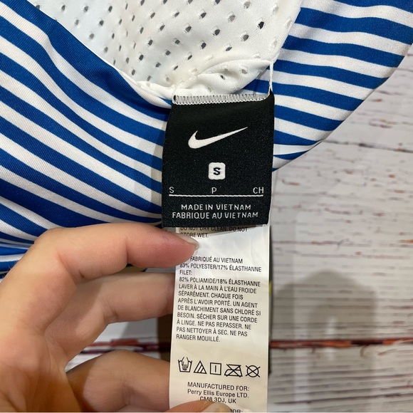 NWT Nike Reversible Sport Mesh Midkini Reversible Top - size S - Picture 9 of 13